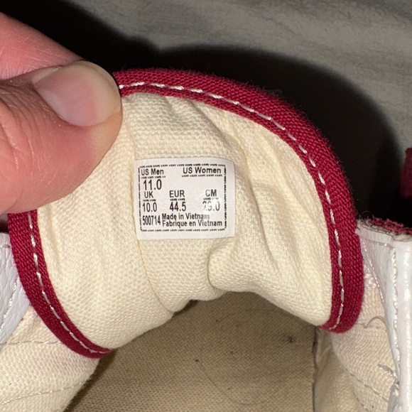 Vans Men's Burgundy Sneakers - Picture 5 of 6